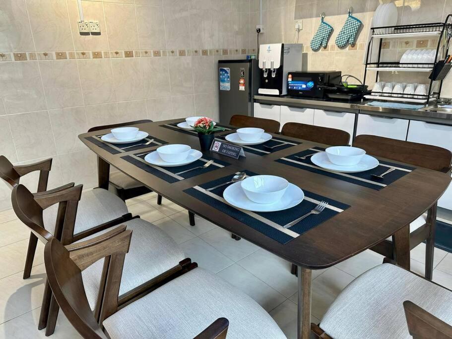 Cozy Holiday Home Karaoke Bbq Bukit Indah Jb Johor Bahru Eksteriør billede